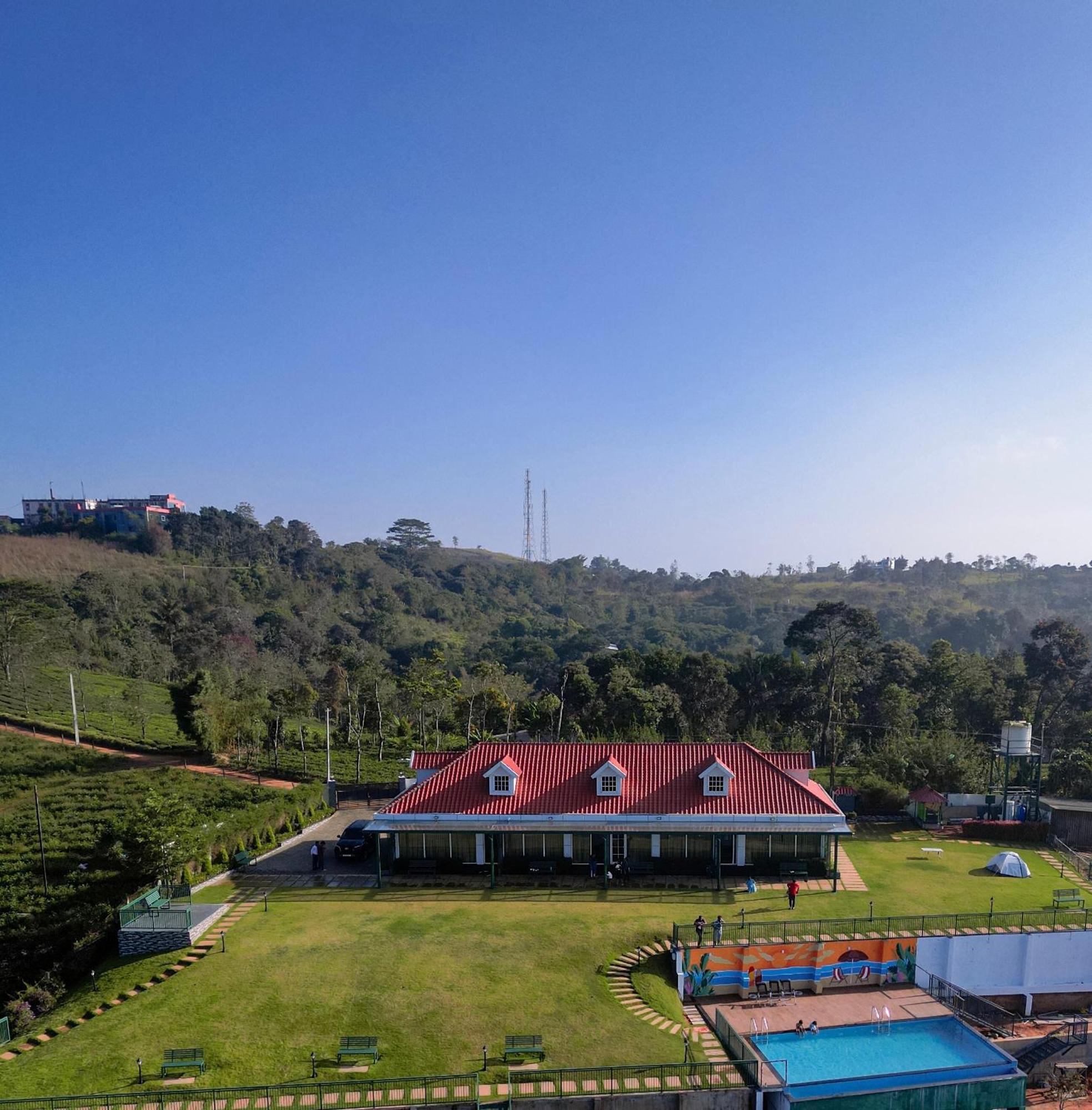 Cloudy Court Resort Idukki Eksteriør bilde