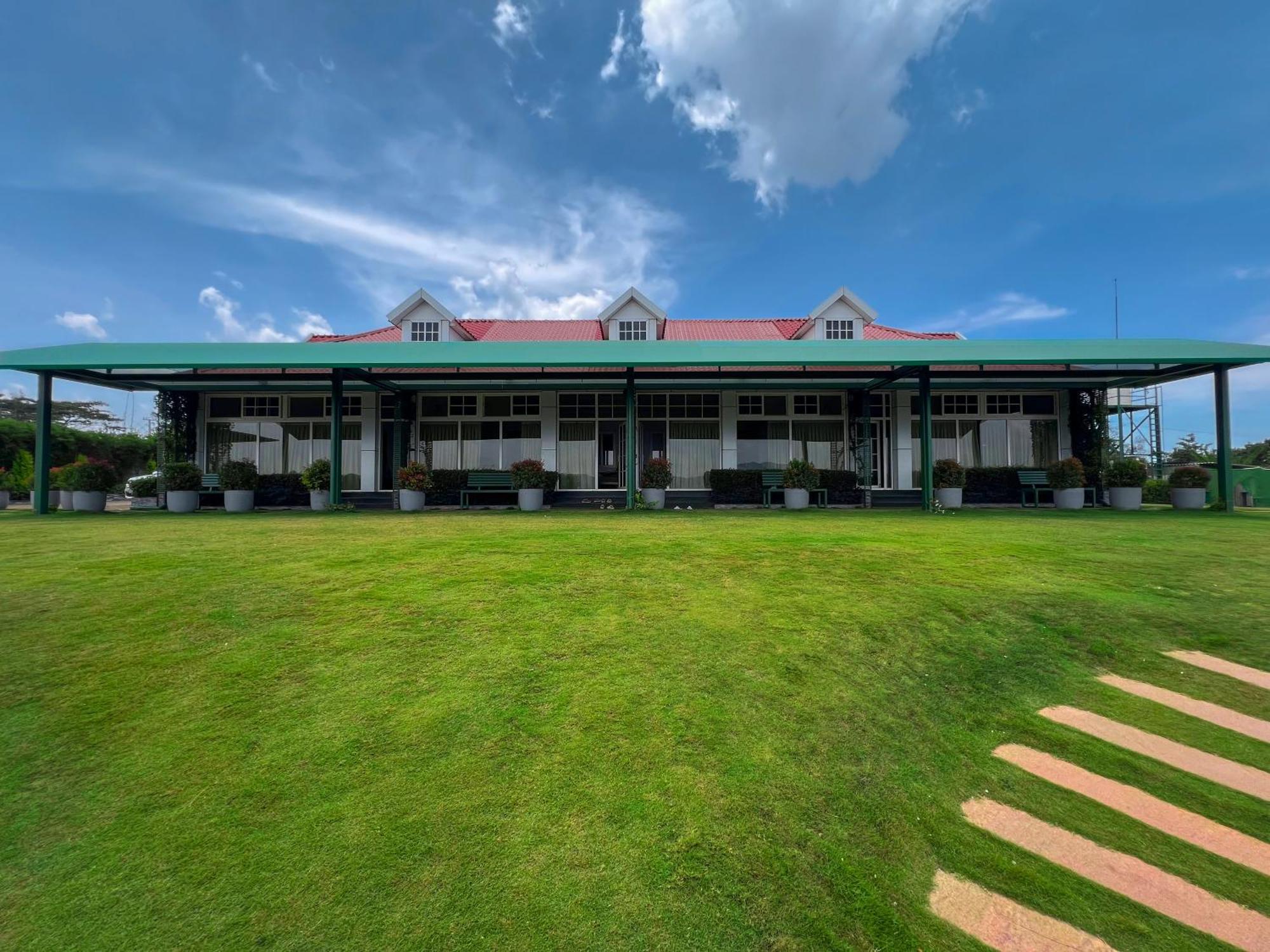 Cloudy Court Resort Idukki Eksteriør bilde